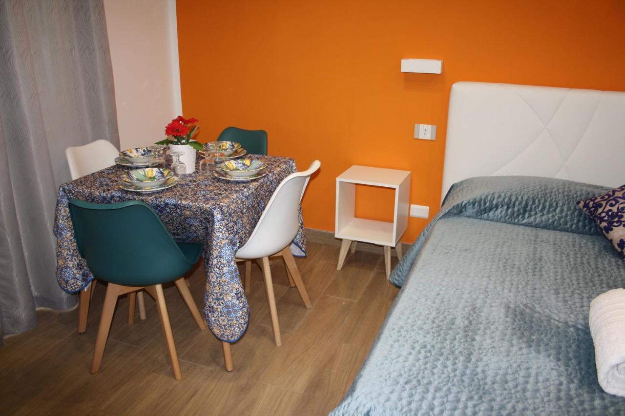 Due Cappuccini Apartment ปาแลร์โม ภายนอก รูปภาพ