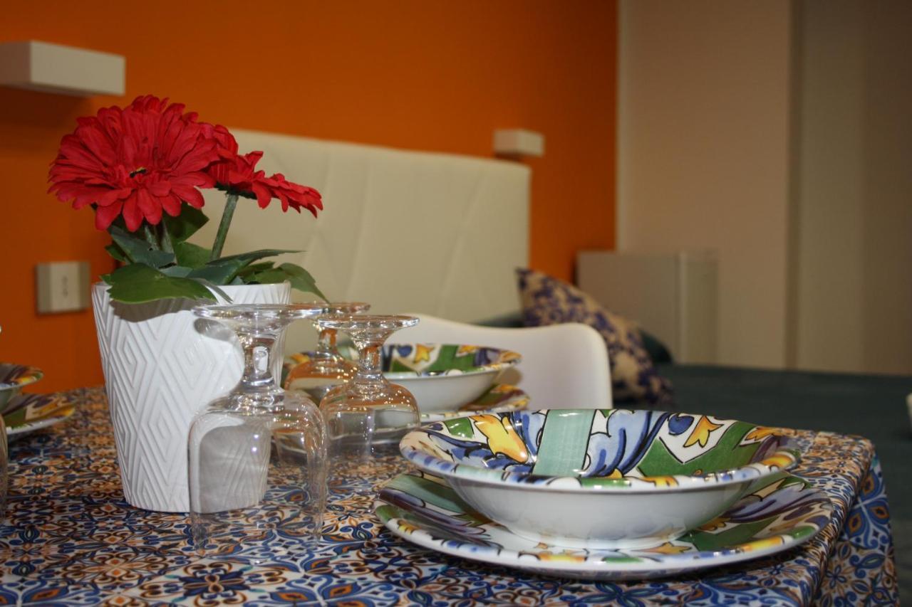 Due Cappuccini Apartment ปาแลร์โม ภายนอก รูปภาพ